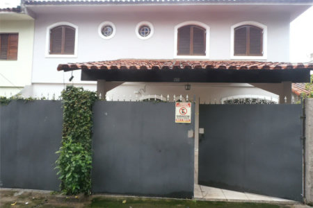 Sobrado à venda ou para alugar com 4 quartos, sendo 1 suíte,  em Vila Butantã, São Paulo, SP