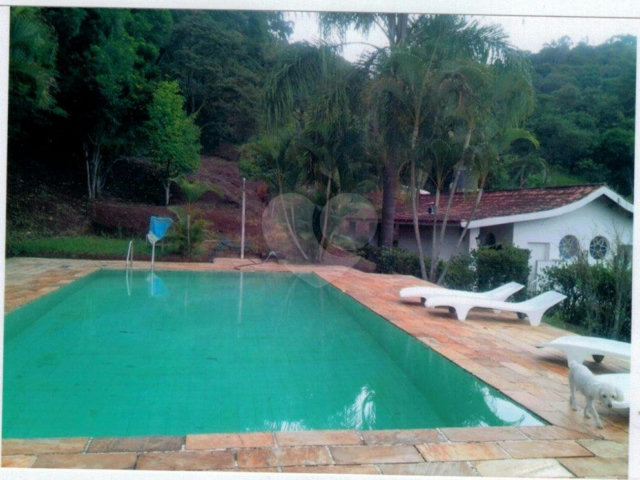 Chácara à venda com 4 quartos, sendo 2 suítes,  em Portão, Atibaia, SP