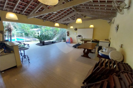 Chácara à venda ou para alugar com 3 quartos, sendo 1 suíte, em Chácaras Polozzi, Louveira, SP