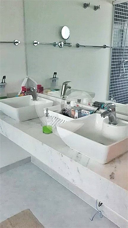 Casa à venda com 3 suítes no condomínio Sausalito, Mairiporã - SP