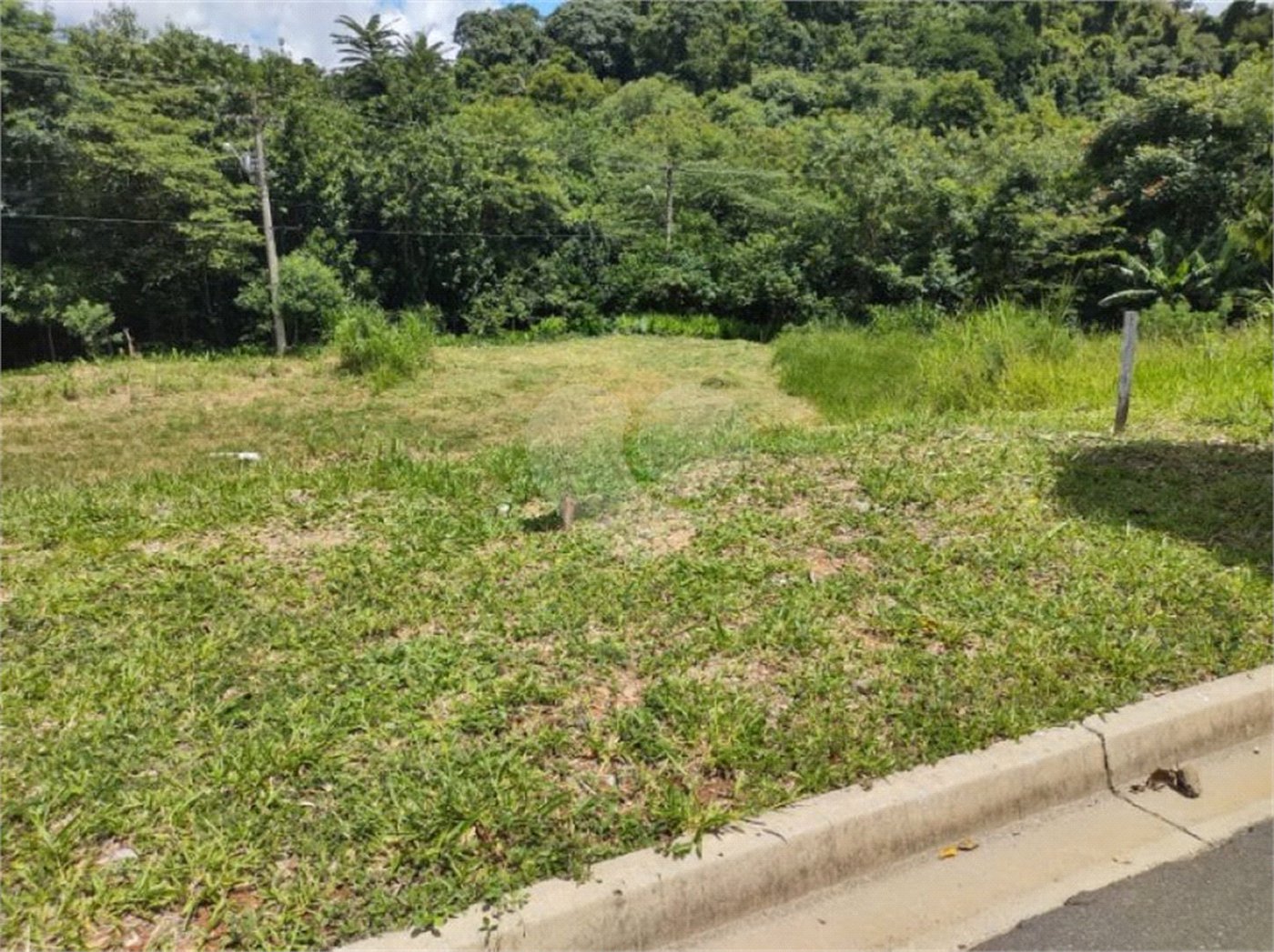 Terreno à venda no condomínio Residencial Quinta do Pradinho, Valinhos - SP