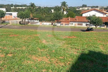 Terreno à venda em Jardim São Camilo, Araraquara, SP
