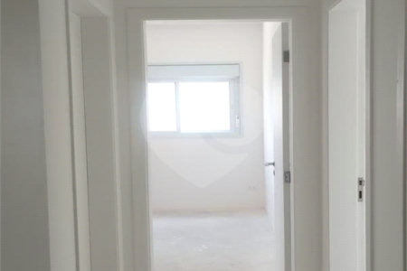 Apartamento à venda com 3 quartos, sendo 1 suíte,  em Loteamento Mogilar, Mogi das Cruzes, SP