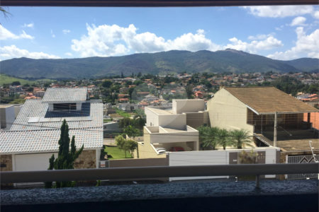 Sobrado à venda com 3 quartos, sendo 1 suíte, em Jardim do Lago, Atibaia, SP