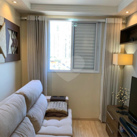 Apartamento de 70m2 com 3 dorms, 2 banheiros, 1 suíte, 1 vaga. Estuda permuta.