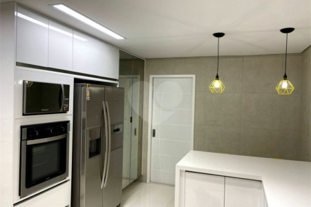 Apartamento à venda com 4 suítes em Vila Suzana, São Paulo, SP