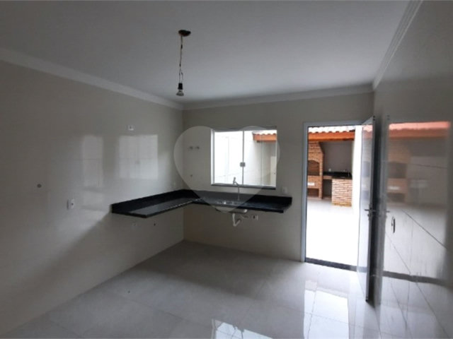 Casa à venda com 3 suítes no condomínio Residencial Gaya, São Paulo - SP