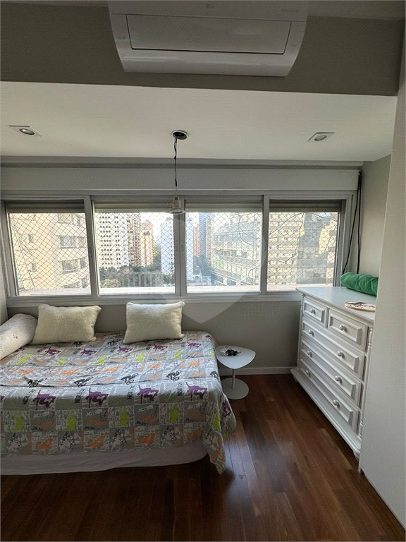 Apartamento à venda com 2 suítes em Itaim Bibi, São Paulo, SP