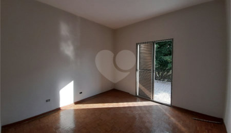 Sobrado à venda com 3 quartos em Água Fria, São Paulo, SP