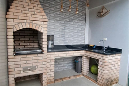 Sobrado à venda com 3 quartos, sendo 1 suíte, em Vila Constança, São Paulo, SP