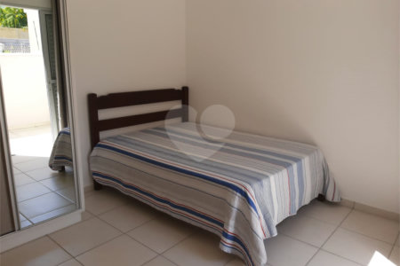 Sobrado à venda com 3 quartos, sendo 1 suíte, em Vila Suissa, Mogi das Cruzes, SP