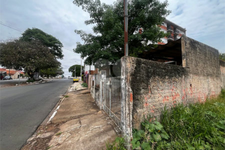 Casa à venda com 4 quartos, sendo 2 suítes,  em Vila São José, Itapetininga, SP