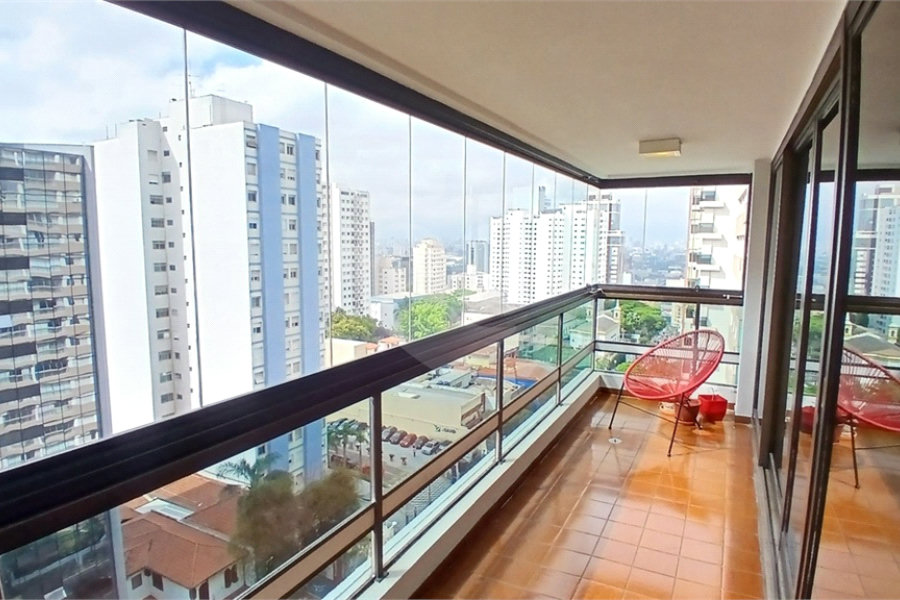 Apartamento à venda com 4 quartos, sendo 2 suítes, em Santana, São Paulo, SP