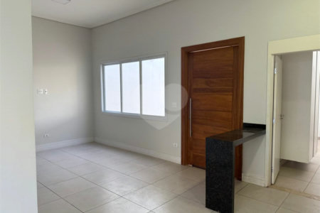 Casa à venda com 3 quartos, sendo 1 suíte, no condomínio Village Moutonnée Salto Sp, Salto - SP