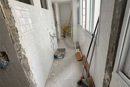Apartamento à venda com 3 quartos, sendo 1 suíte, em Perdizes, São Paulo, SP