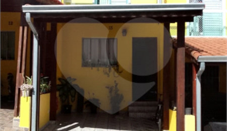 Casa à venda com 2 quartos no condomínio Residencial Armênia, Ferraz de Vasconcelos - SP