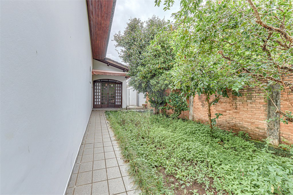 Casa Térrea à venda com 4 quartos, sendo 1 suíte, em Jardim Prudência, São Paulo, SP