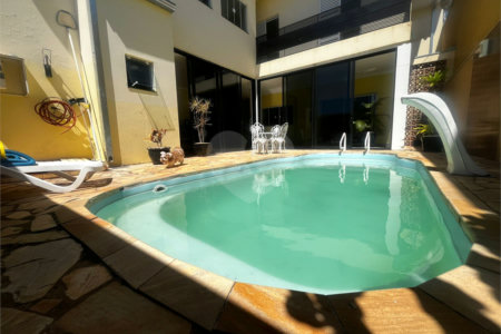 Casa à venda com 4 quartos, sendo 2 suítes, em Vila Nastri, Itapetininga, SP