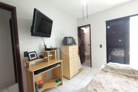 Apartamento à venda com 3 quartos, sendo 1 suíte, em Vila Dom Pedro I, São Paulo, SP