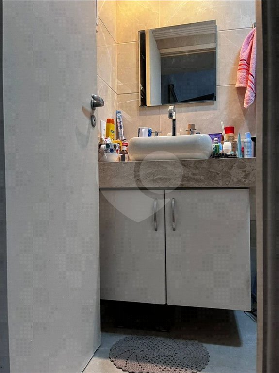 Casa à venda com 3 quartos, sendo 1 suíte,  no condomínio Liberty Village, São Paulo - SP