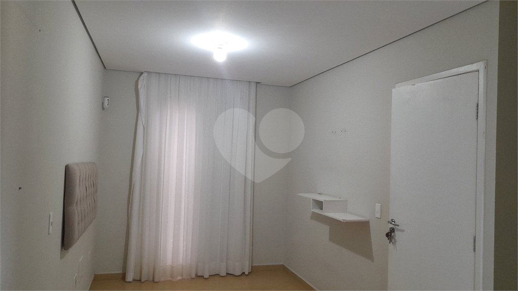 Casa à venda com 2 suítes no condomínio Residencial Matos, São Paulo - SP