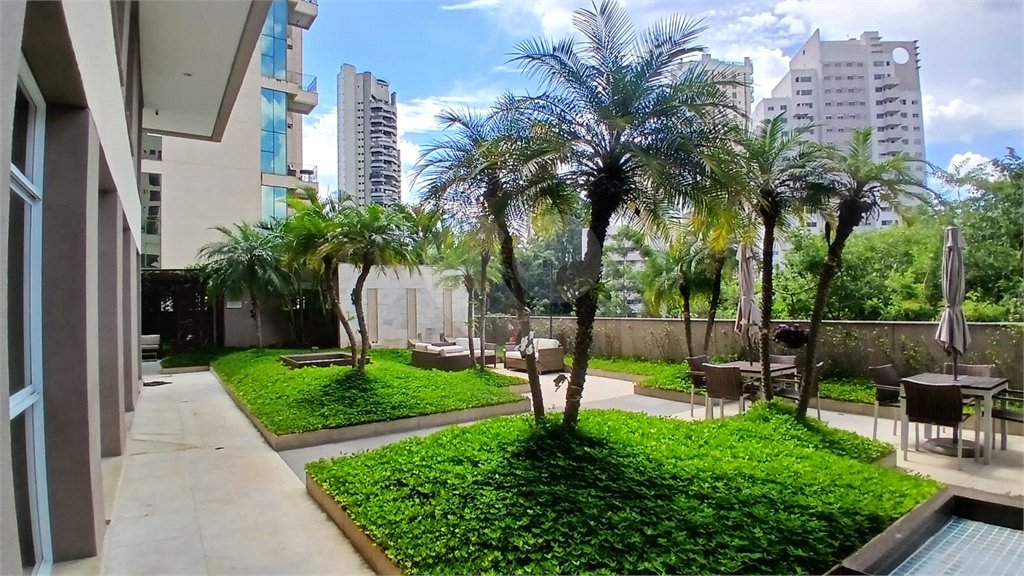 Apartamento à venda com 3 suítes em Jardim Fonte do Morumbi, São Paulo, SP