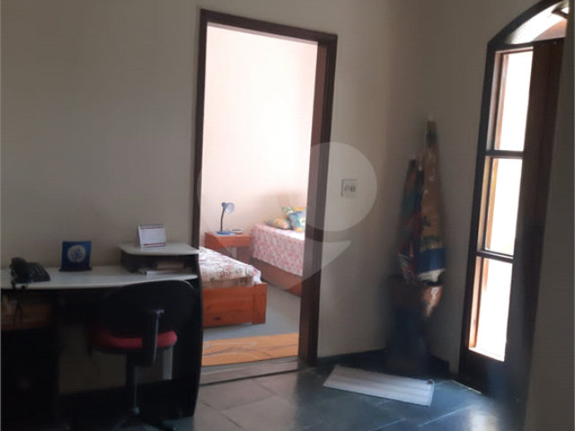 Sobrado à venda com 3 quartos, sendo 1 suíte,  em Roseira, Mairiporã, SP