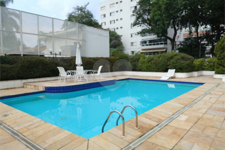Apartamento à venda com 4 quartos, sendo 1 suíte,  em Brooklin Paulista, São Paulo, SP