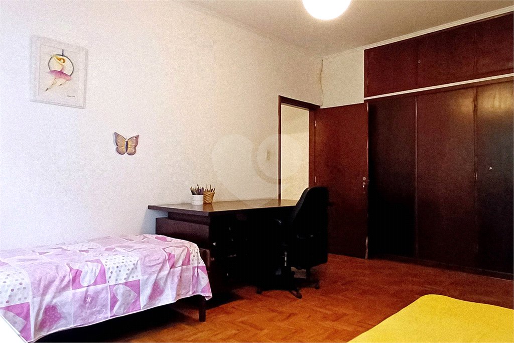 Casa Térrea à venda com 4 quartos, sendo 1 suíte,  em Brooklin Velho, São Paulo, SP