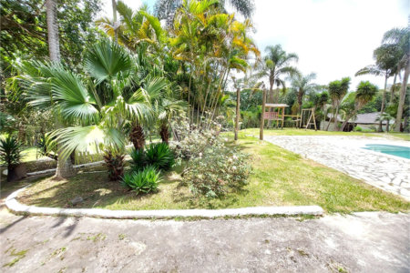 Casa à venda com 4 quartos, sendo 1 suíte, no Centro, Ibiúna, SP