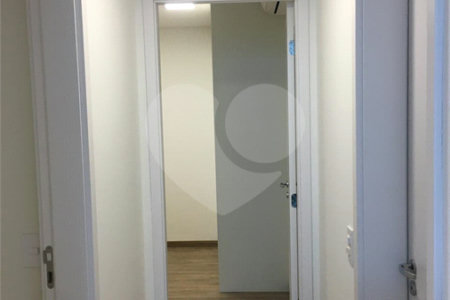 Apartamento à venda com 2 quartos, sendo 1 suíte, em Pinheiros, São Paulo, SP