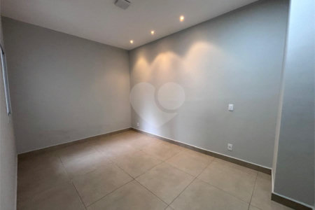Casa à venda com 2 quartos, sendo 1 suíte, no condomínio Terras de São Francisco, Sorocaba - SP