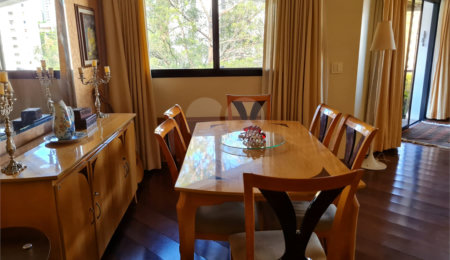 Apartamento à venda com 3 suítes em Vila Andrade, São Paulo, SP