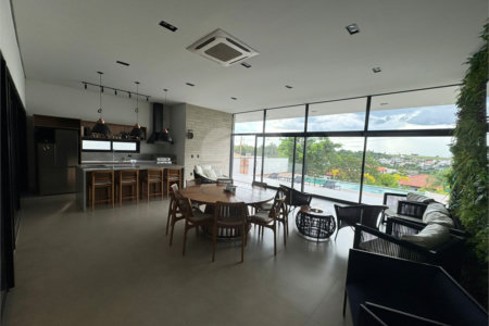 Casa à venda com 4 suítes no condomínio Fazenda Palmeiras Imperiais, Salto - SP