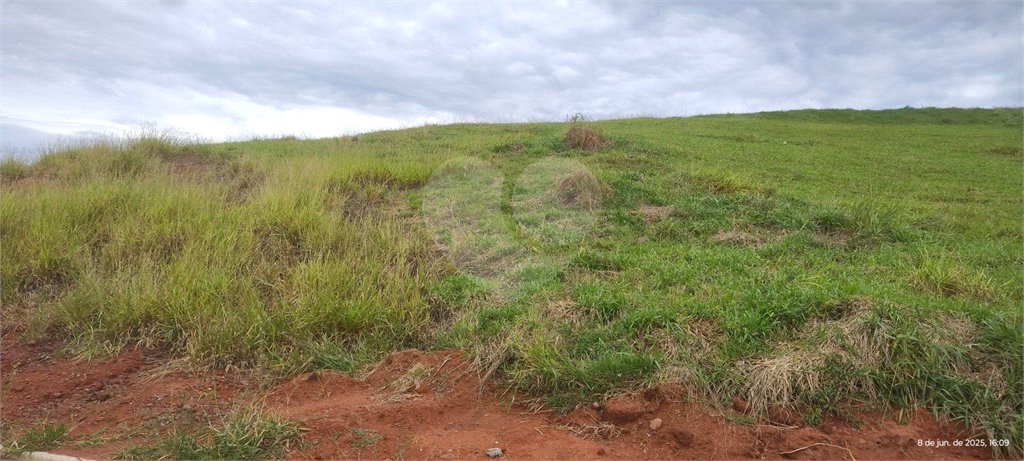 Terrenos de 300 metros em condomínio fechado e prontos para construir na região de Atibaia