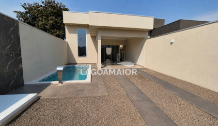 Casa à venda com 3 quartos, sendo 1 suíte,  em Jardim dos Ipes, Três Lagoas, MS