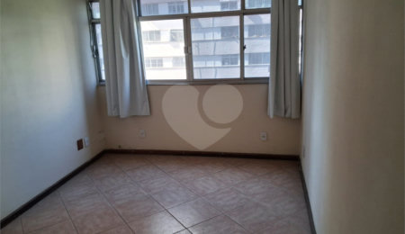 Apartamento à venda com 2 quartos em Praça da Bandeira, Rio de Janeiro, RJ