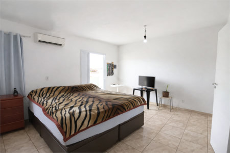 Casa à venda com 2 quartos, sendo 1 suíte, em Jardim Abaeté, Sorocaba, SP