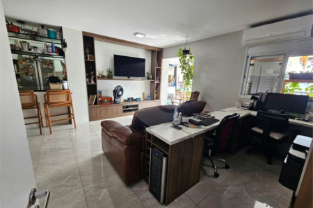 Apartamento à venda com 2 suítes em Vila Anastácio, São Paulo, SP