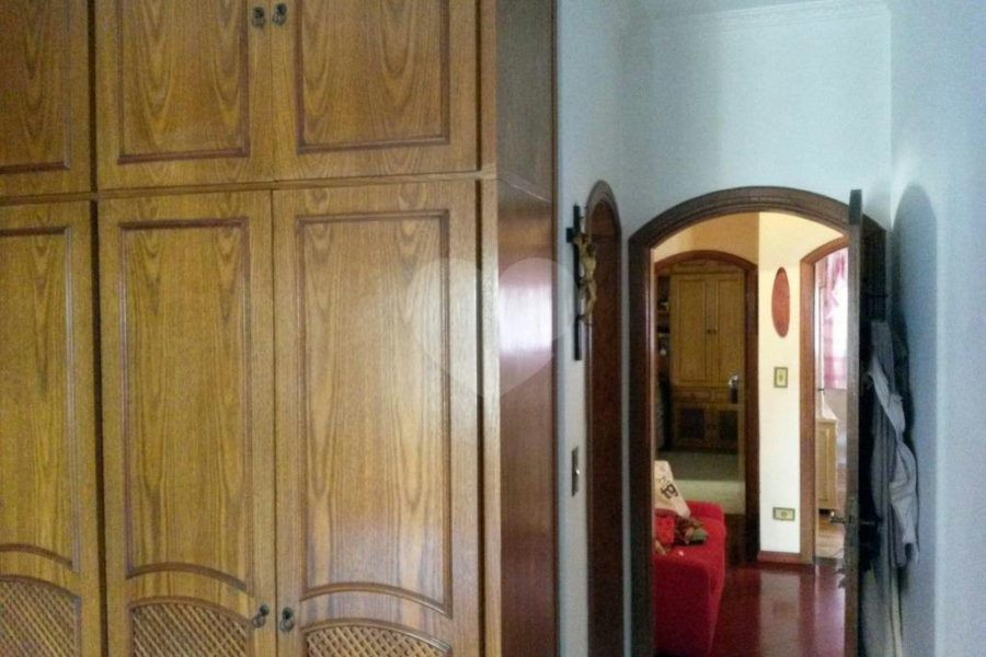 Casa à venda com 3 quartos, sendo 1 suíte, em Santana, São Paulo, SP