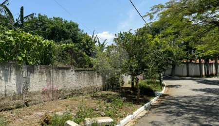 Terreno à venda em Interlagos, São Paulo, SP