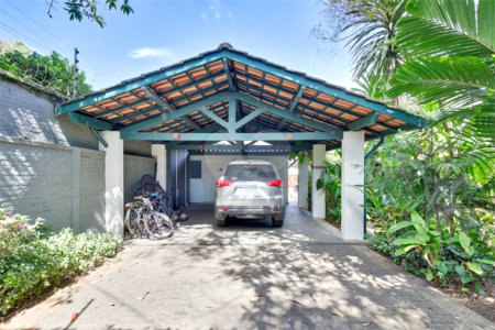 Casa Térrea à venda com 3 quartos, sendo 1 suíte, em Alto da Boa Vista, São Paulo, SP