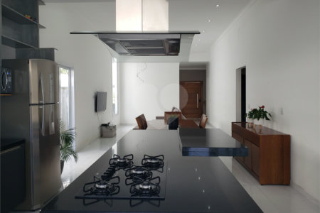 Casa à venda com 3 suítes no condomínio Residencial Veredas, Mogi das Cruzes - SP