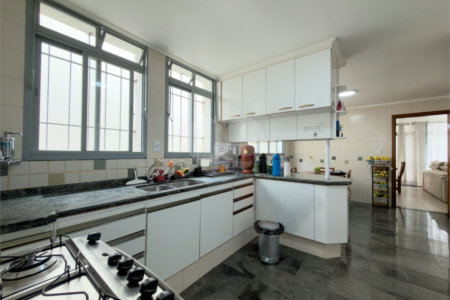 Casa de Vila à venda com 3 quartos, sendo 1 suíte, em Indianópolis, São Paulo, SP