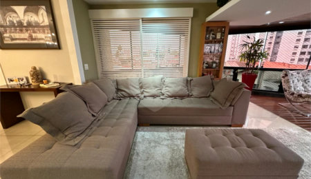 Apartamento à venda ou para alugar com 4 quartos, sendo 1 suíte, no Centro, Mogi das Cruzes, SP