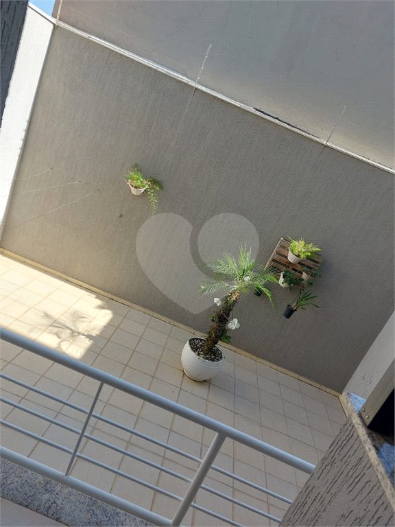 Sobrado à venda com 4 quartos, sendo 3 suítes, em Residencial Novo Horizonte I, Mogi das Cruzes, SP