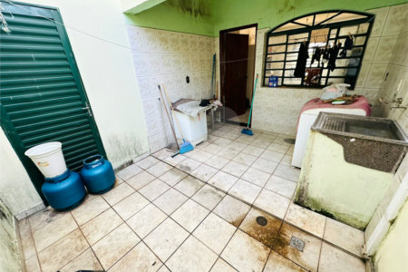 Sobrado à venda com 3 quartos, sendo 1 suíte,  em Jardim Regina, Indaiatuba, SP