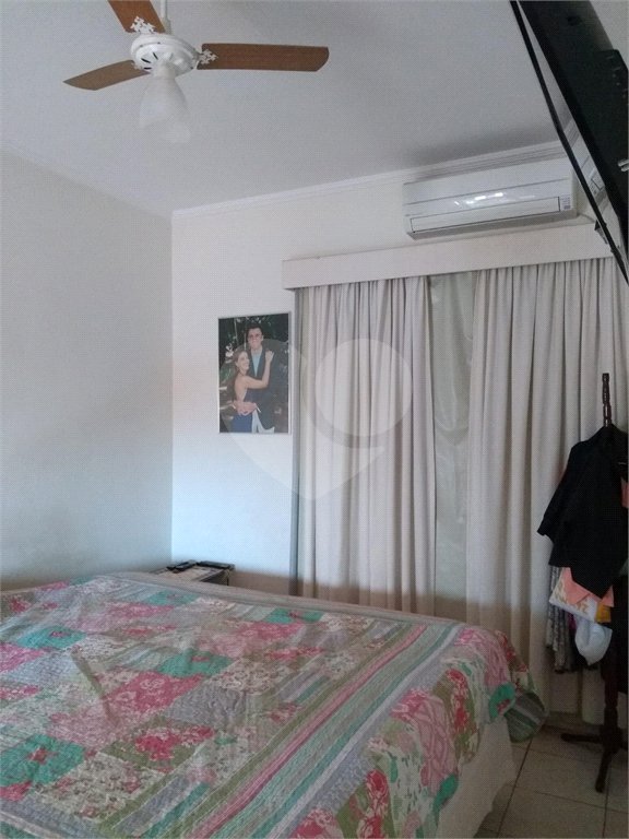 Sobrado à venda com 3 quartos, sendo 2 suítes, no Centro, Araraquara, SP