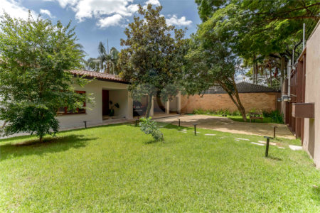 Sobrado à venda com 5 suítes em Jardim dos Estados, São Paulo, SP