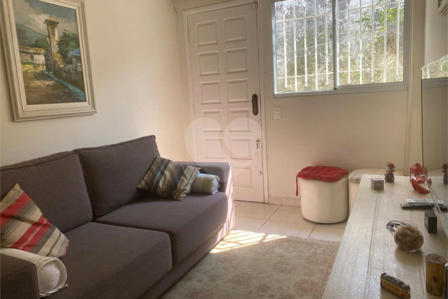 Sobrado à venda com 3 quartos, sendo 1 suíte, em Vila Ipojuca, São Paulo, SP